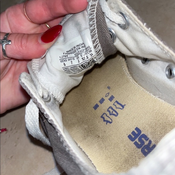 Gray chuck Taylor all start converse sneakers - Picture 2 of 5